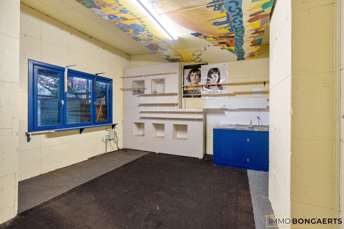 Gelijkvloerse woning met polyvalent bijgebouw 