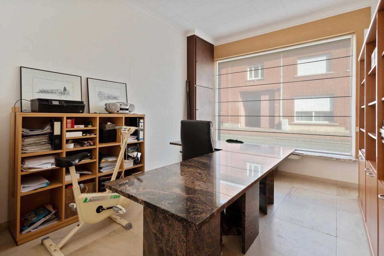 Ruime halfopen woning met 5 slaapkamers in het Centrum van Houthulst 