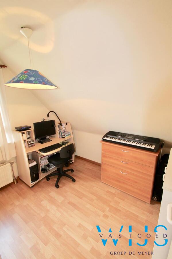 Perfect onderhouden open bebouwing in een rustige wijk te Sleidinge! 