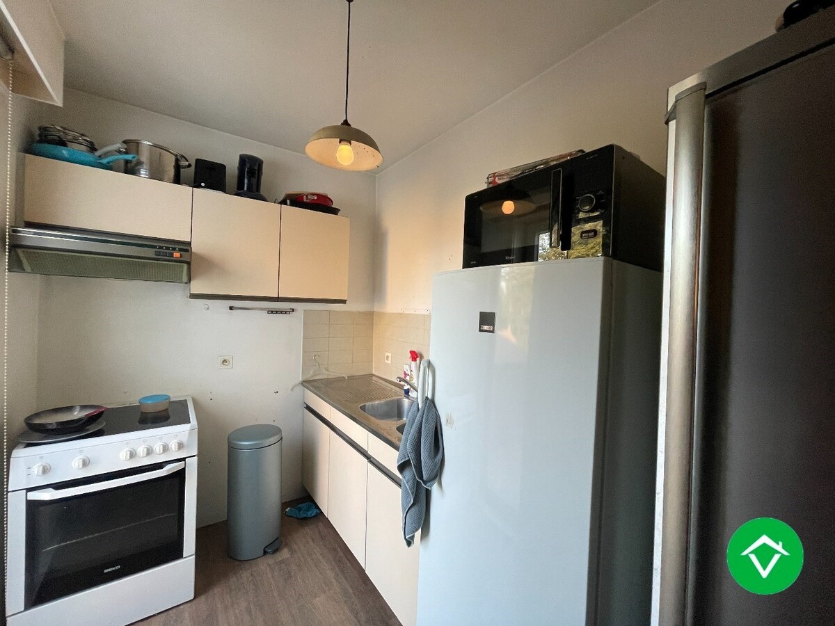 Instapklaar appartement met twee slaapkamers en garage te Roeselare 