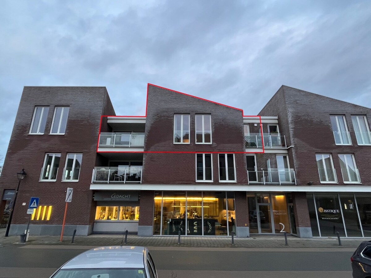Bijzonder ruim 2-slpk-luxeappartement in centrum De Pinte 