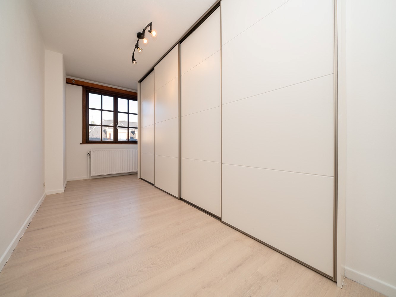 Ideaal gelegen woning met 4 kamers, bureau en stadstuin 