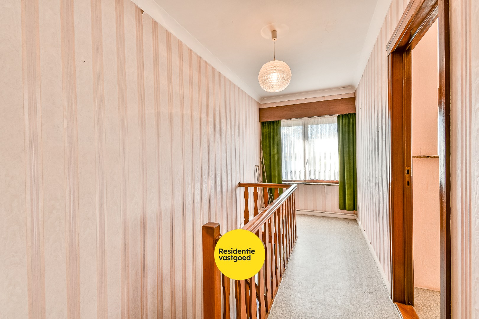 Te renoveren halfopen bebouwing met tuin en groot potentieel 