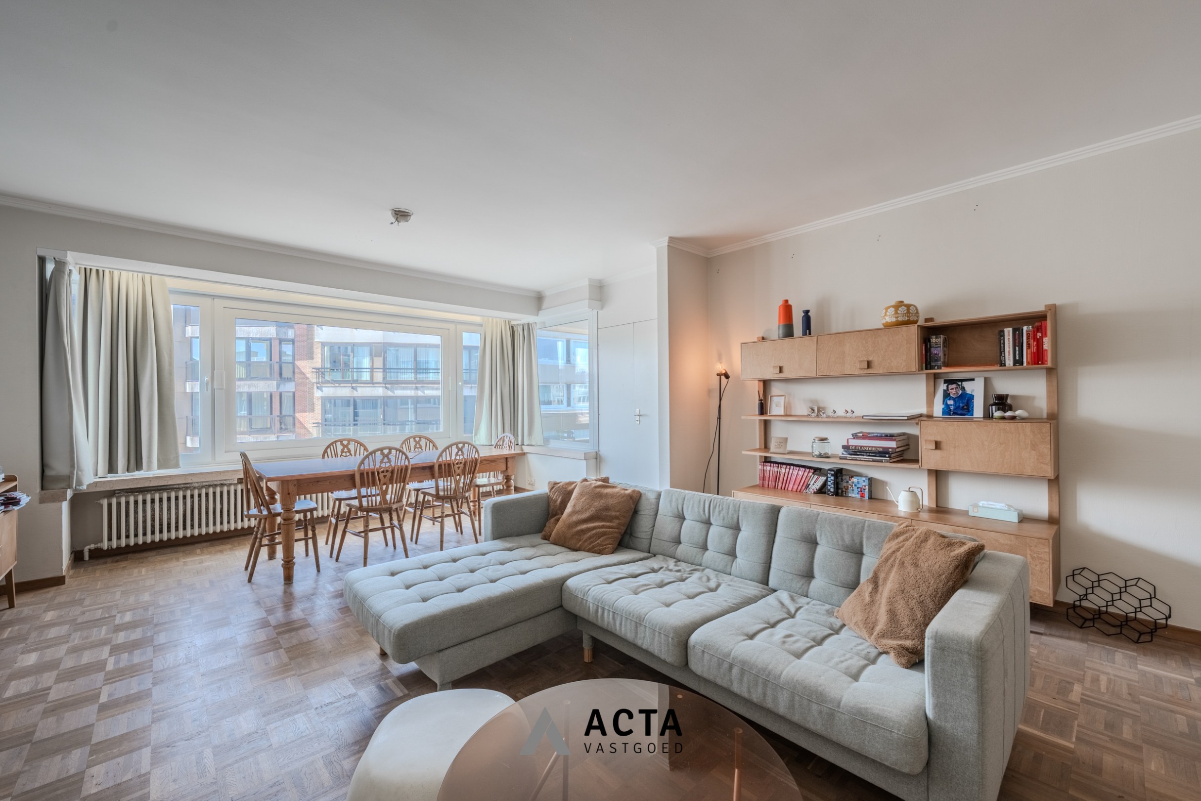 Instapklaar appartement met 2 terrassen in het centrum 