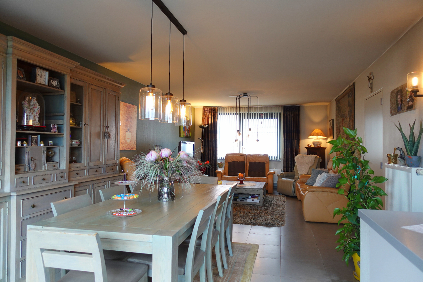 Ruime, stijlvolle en lichtrijke duplex 