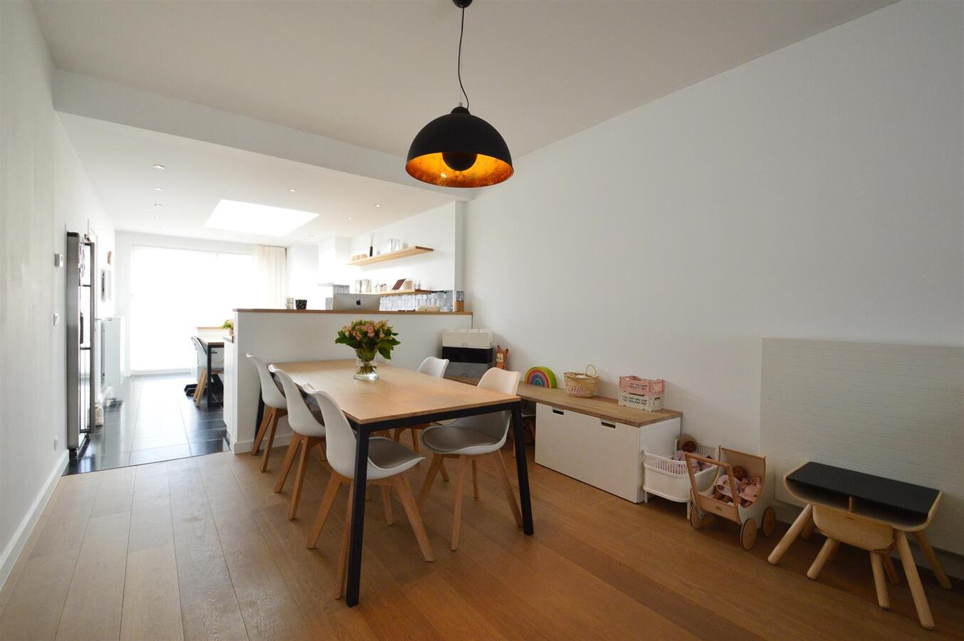 Klassevol gerenoveerde gezinswoning met tuin - Heist 