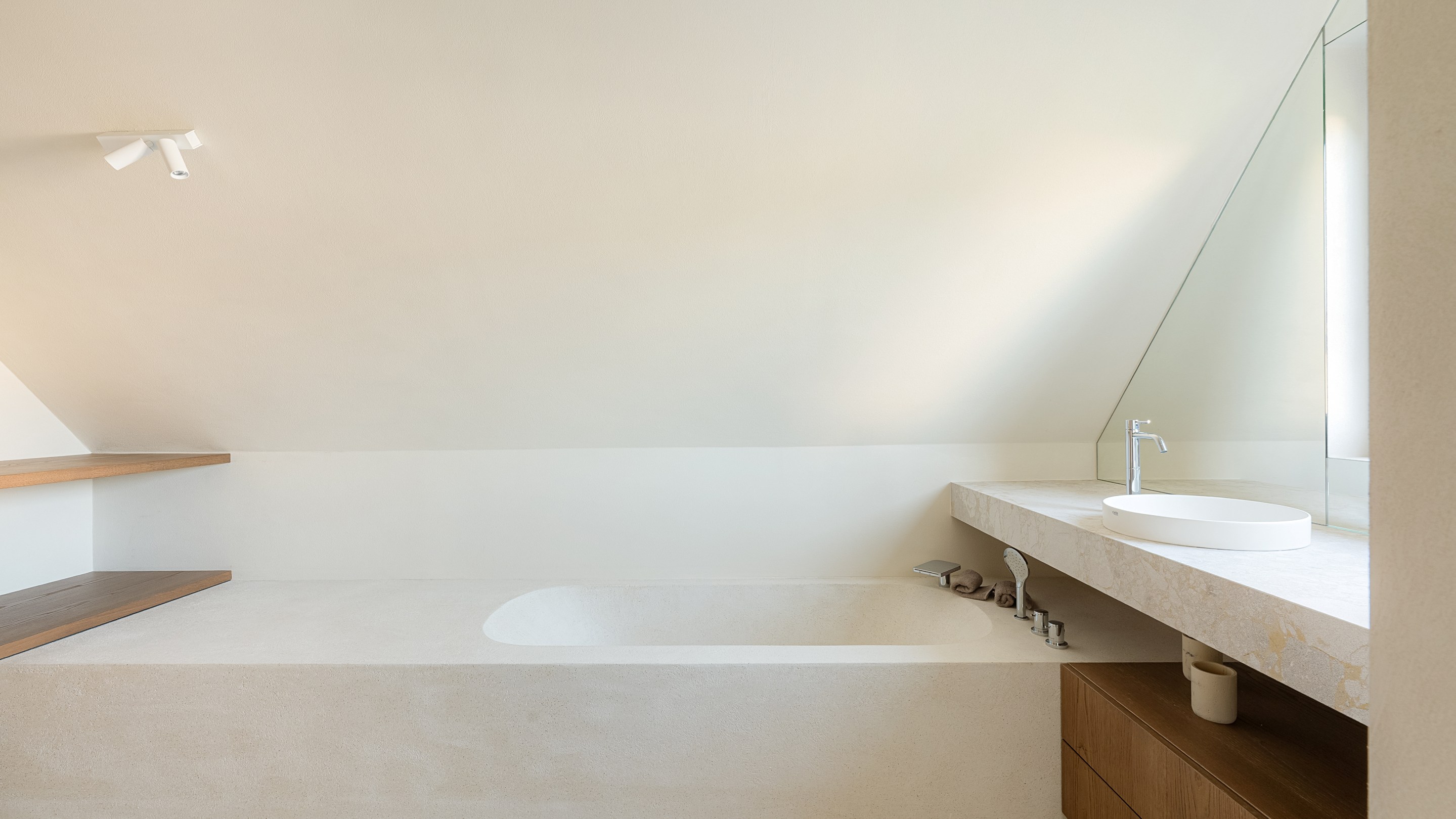 Villa de luxe rénovée dans un quartier résidentiel. 