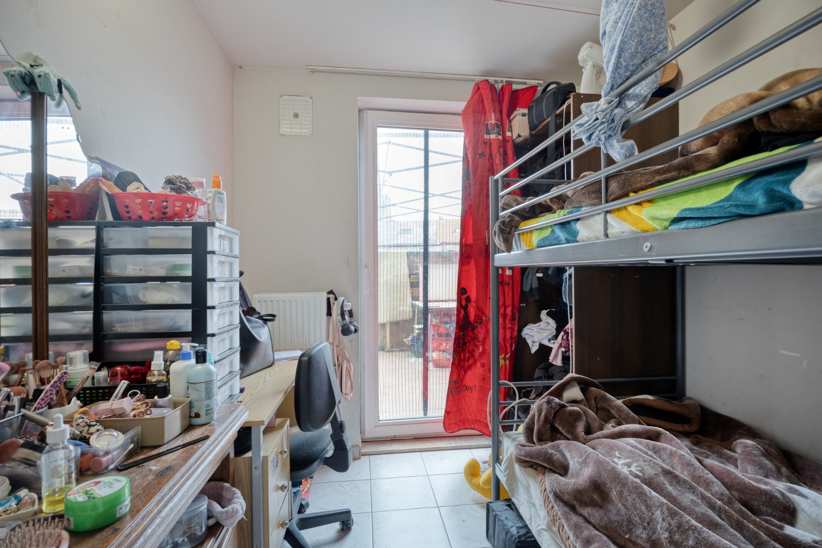 Gelijkvloers appartement met 2 slaapkamers ruim terras, garage en kelderberging in Tienen! - bewoonbare opp. 76m² -  EPC 251 kWh/m² 