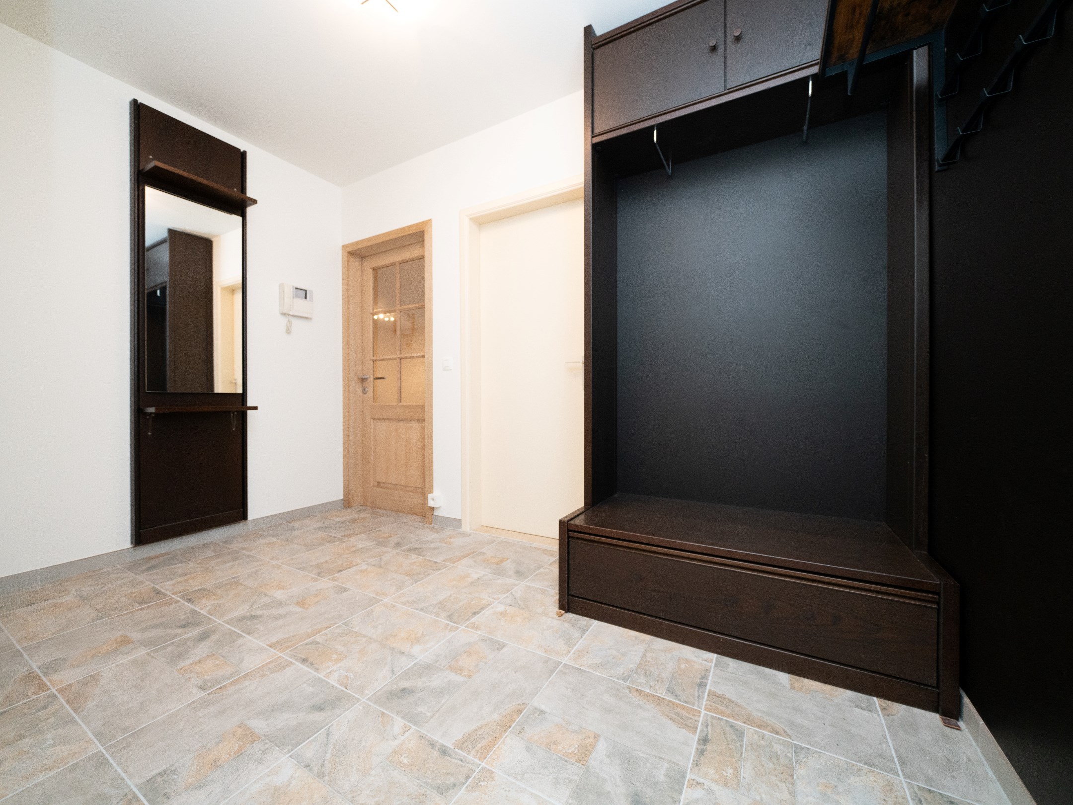 Gerenoveerd 2kamer-appartement in standingvol gebouw 