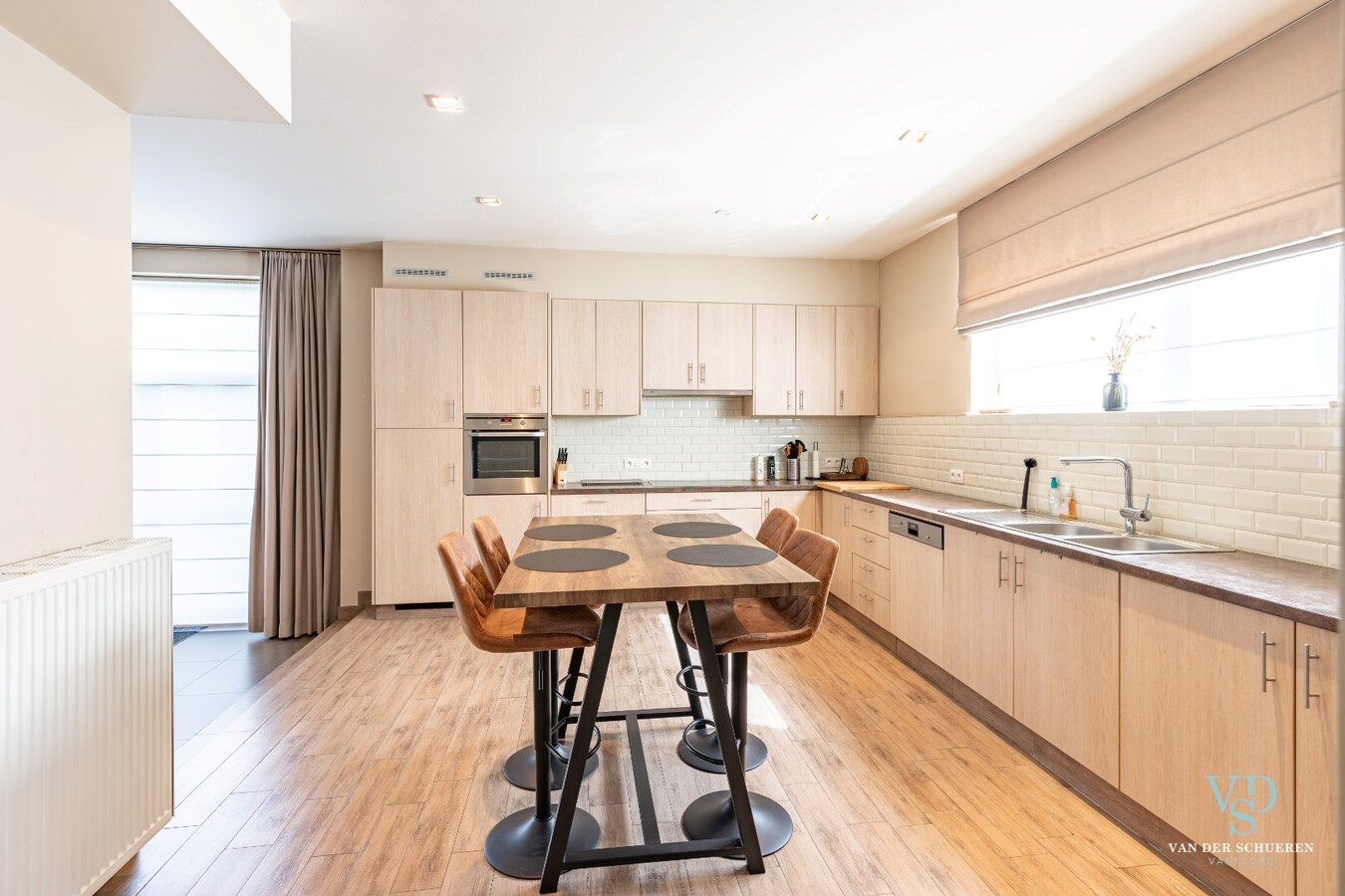 Ruim en rustig wonen in eigentijdse loft. 