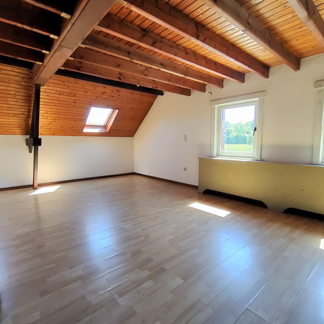 Recent opgefrist appartement met 2 slaapkamers te Geel 