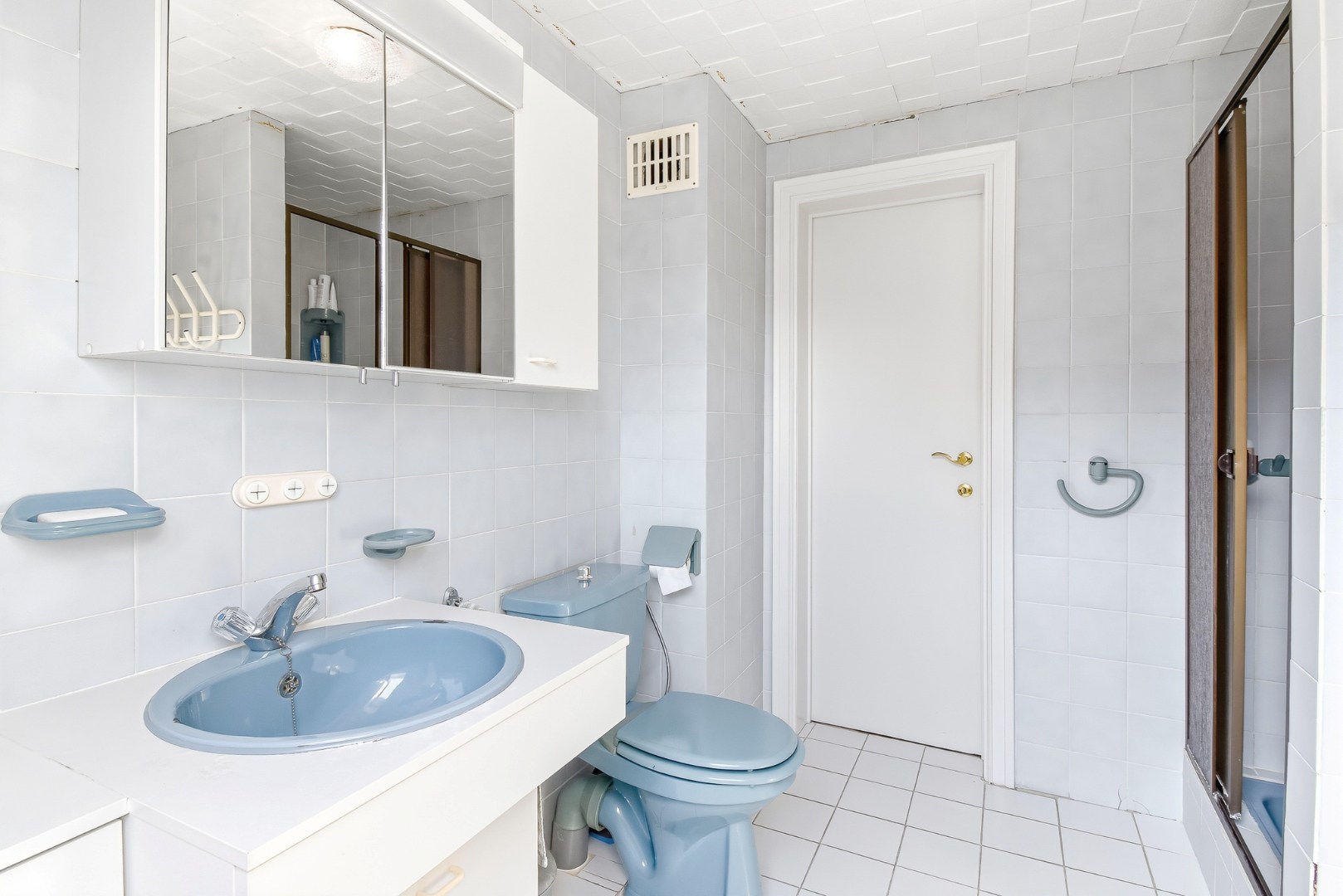 Ruime villa met 4 slaapkamers 