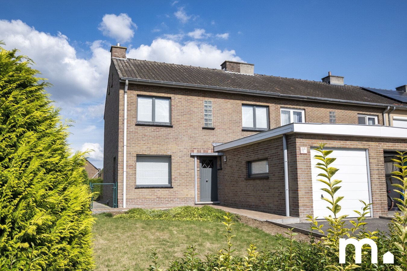 Half open bebouwing op een rustige ligging in Otegem te koop ! 