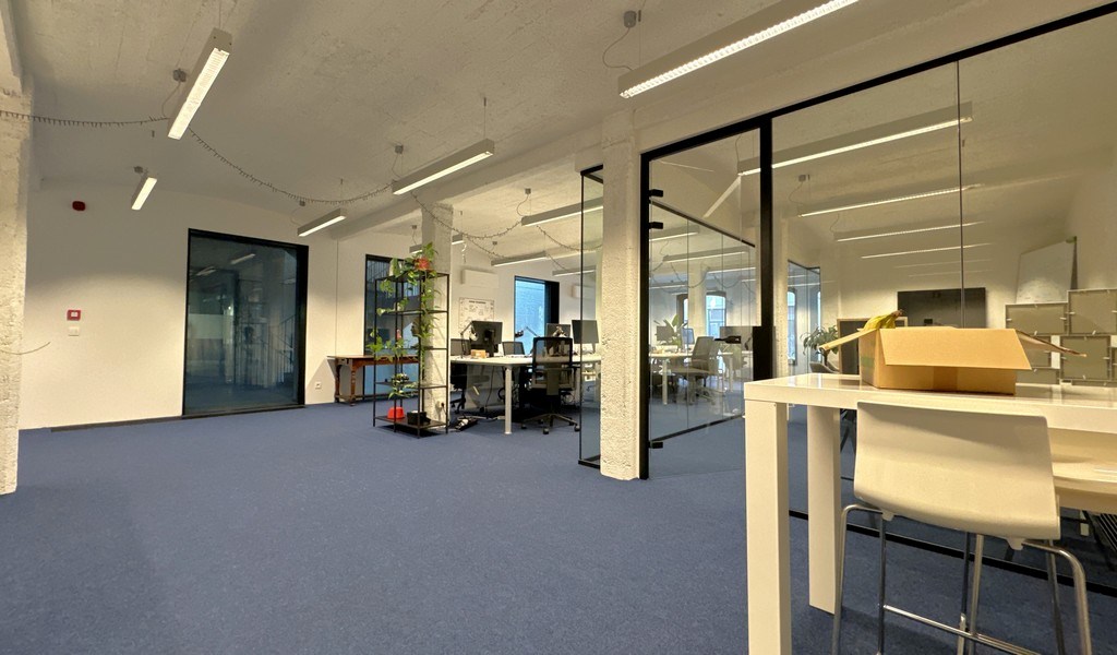 Kantoren en showrooms te huur Valkeniersnatie in Antwerpen