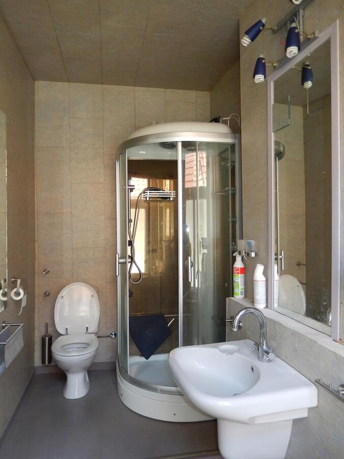 Op te frissen woning met tuin in hartje van Brugge! 