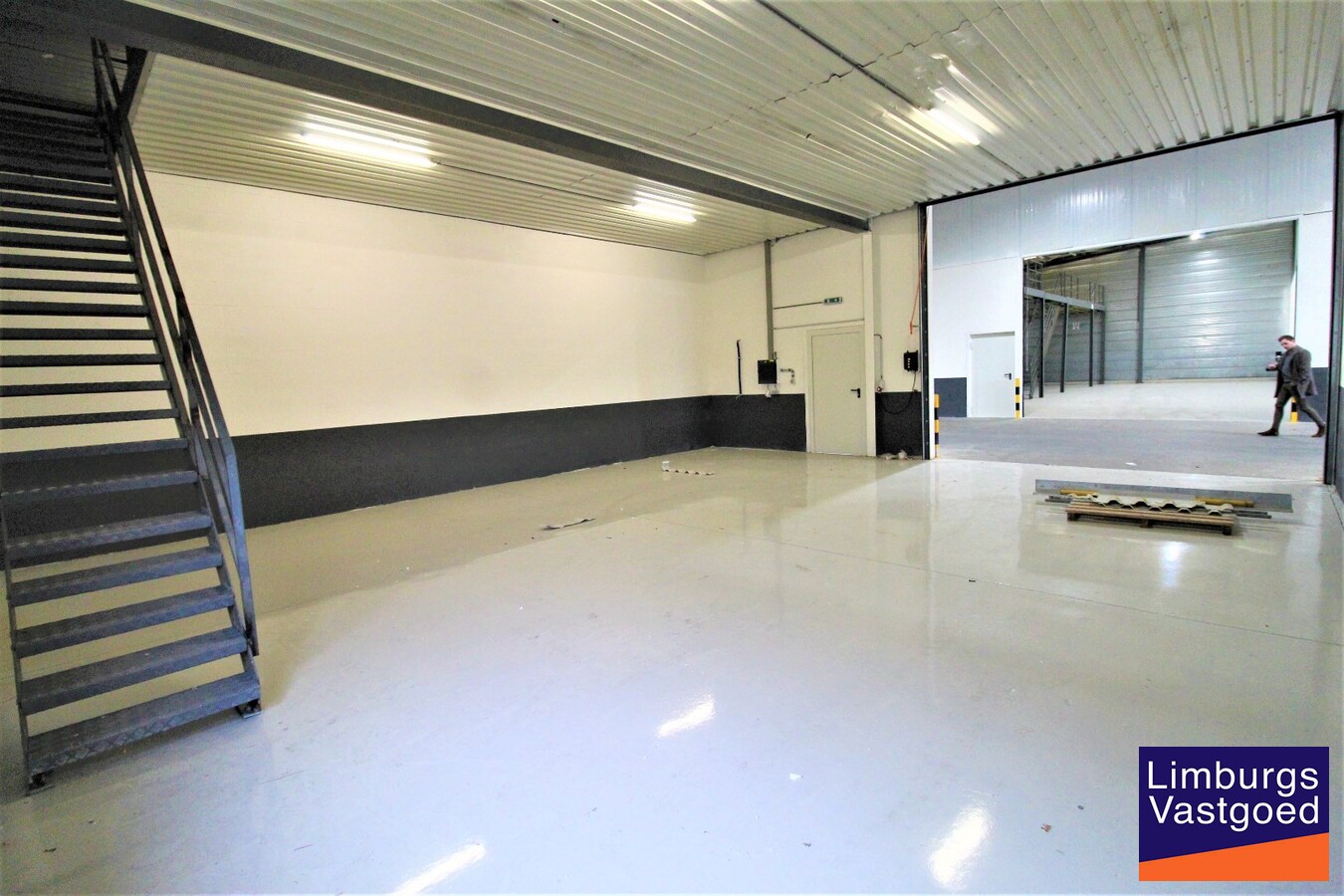 DE BEER - KMO UNITS - v.a. 110 m² tot 478 m² - Nabij E 313 