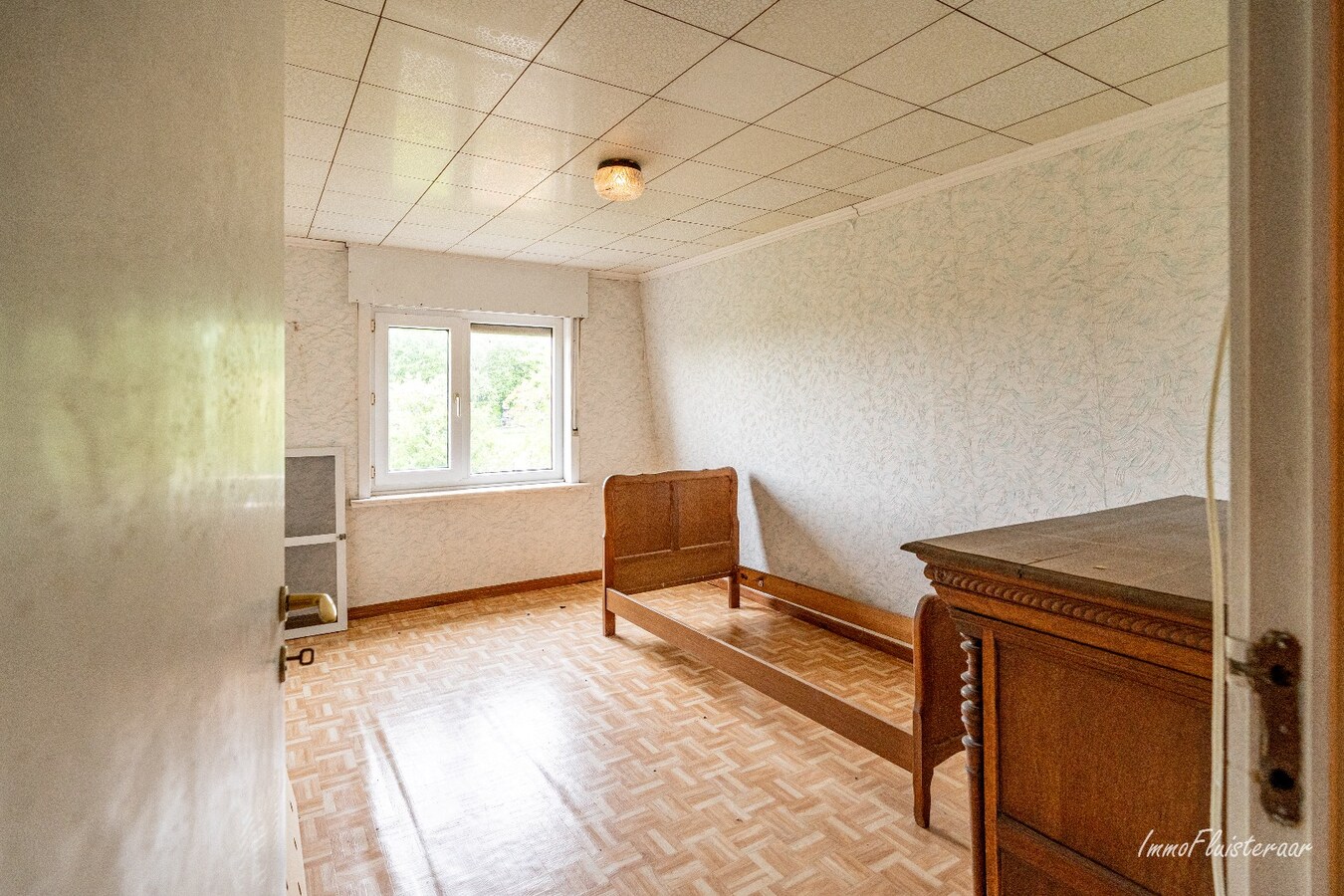 Te renoveren woning met bijgebouw en weiland op ca. 4813 m² 