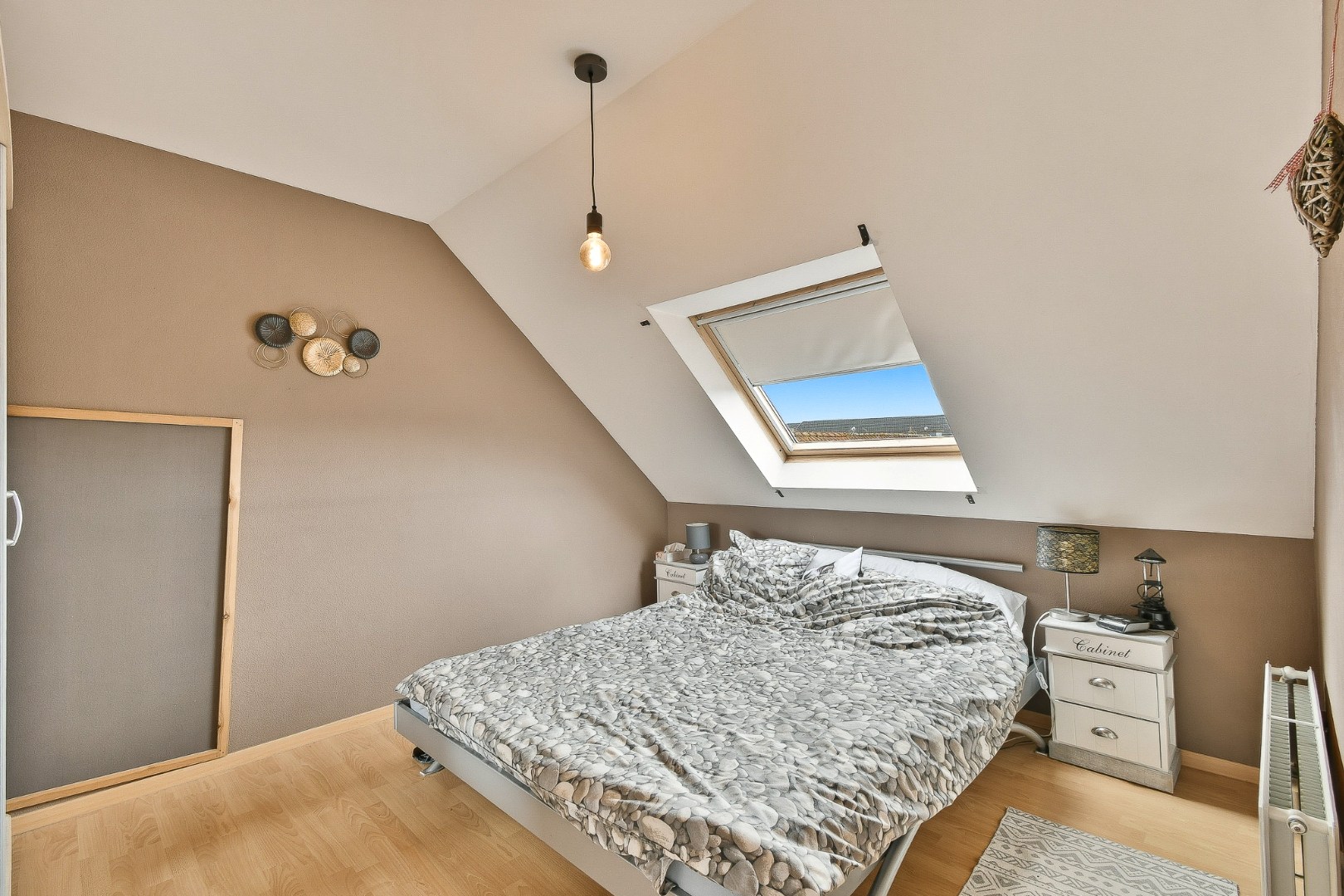 Duplex-appartement in rustige residentie met twee slaapkamers en terras 
