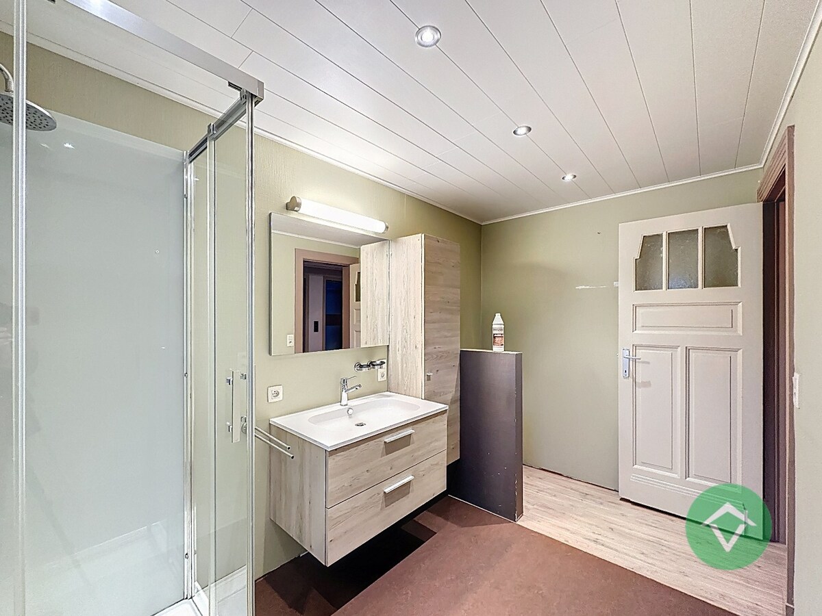 Handelspand met woonst op topligging in Gistel 