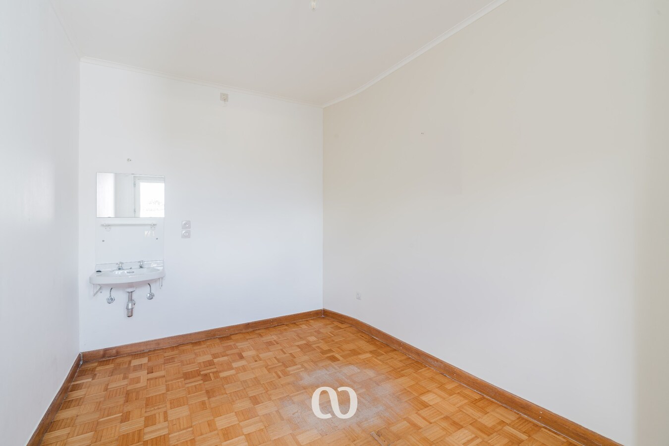 Ruime woning op meer dan 6.500 m² in Avelgem 