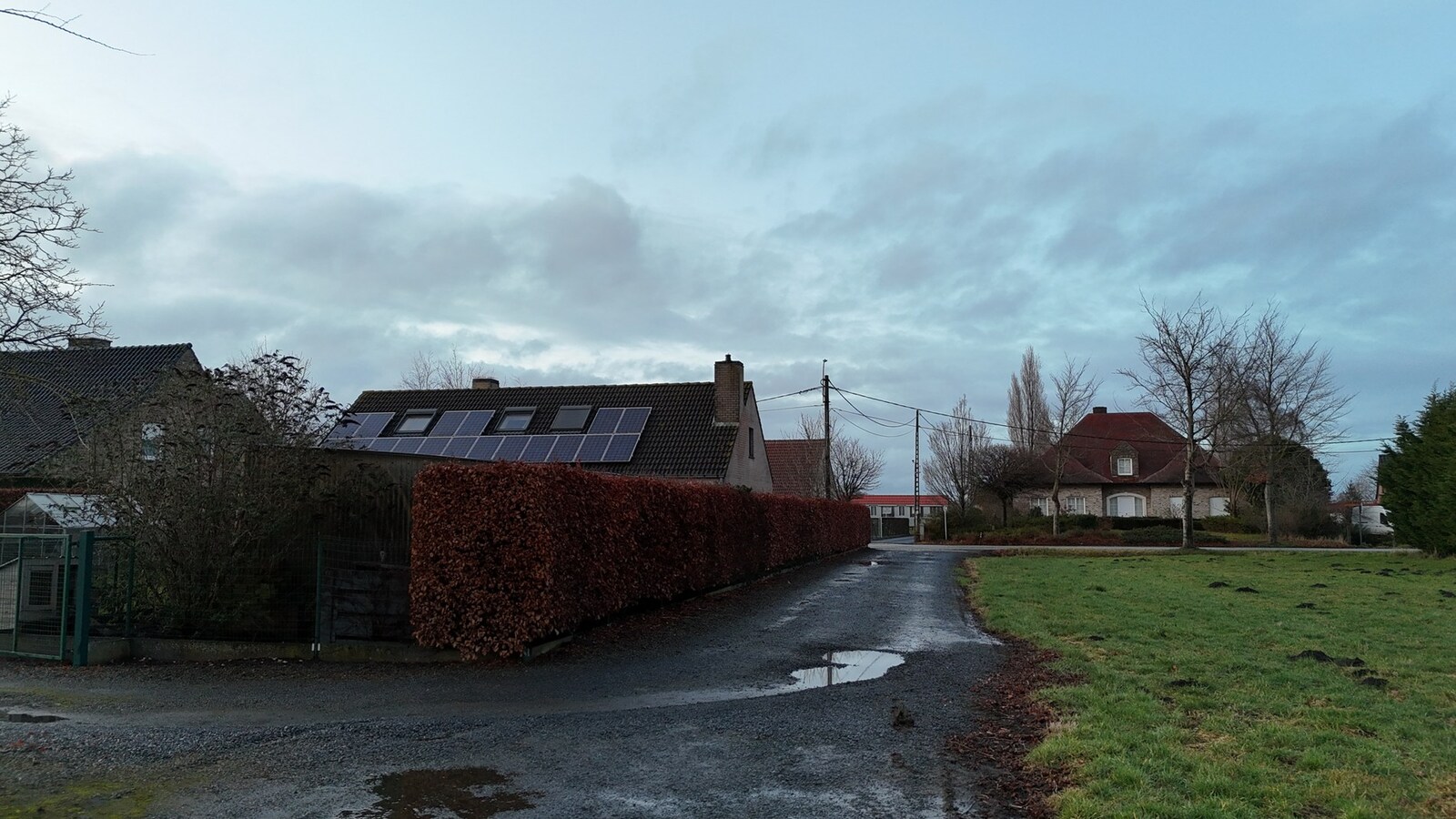 Alleenstaande woning met 4 slaapkamers te Ichtegem 