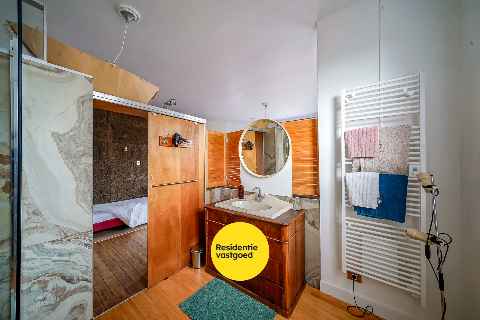 Unieke en karaktervolle hoekwoning te Raversijde 