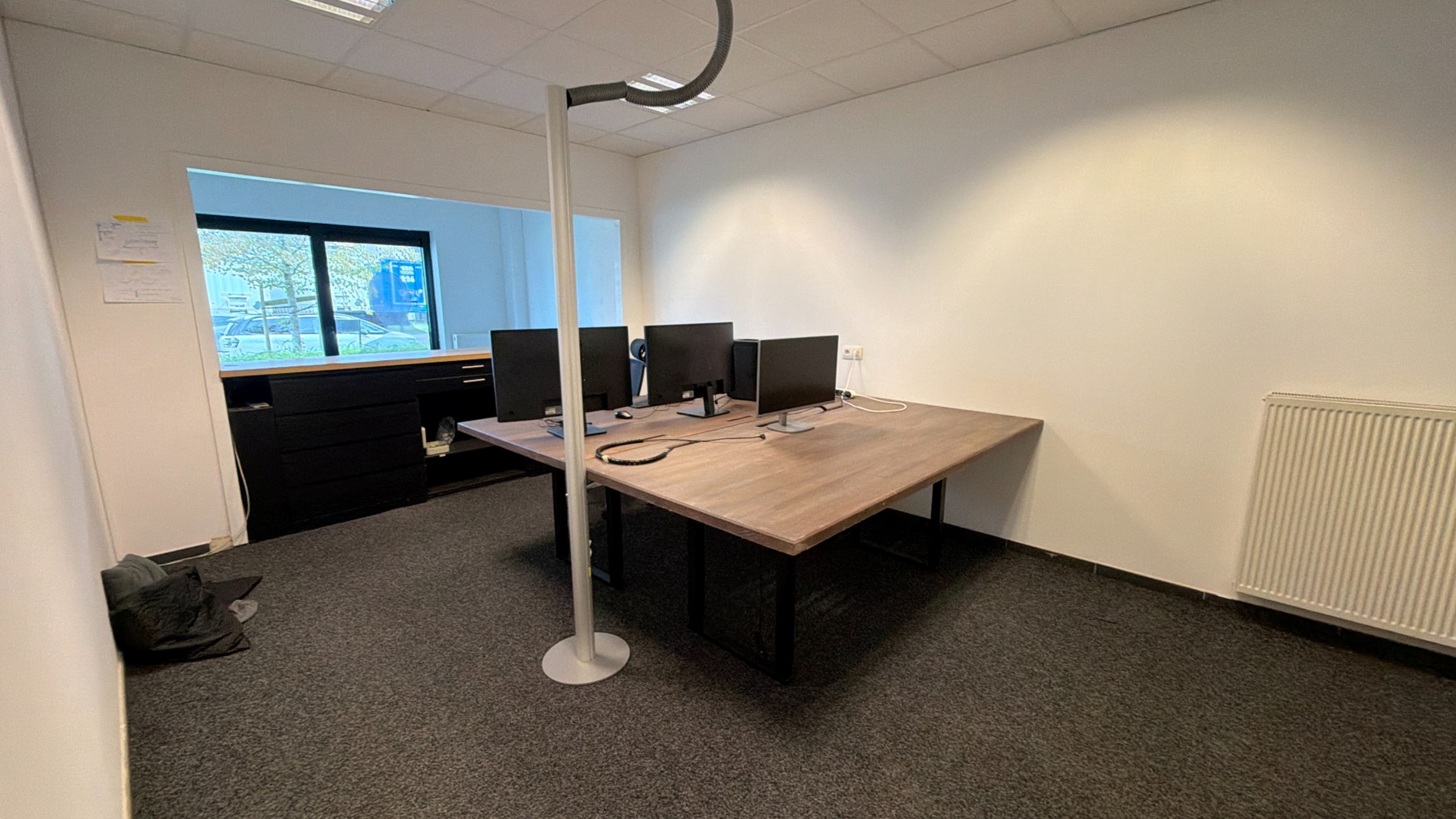 Bedrijfsunits met magazijn en kantoor te huur in Mechelen-Noord