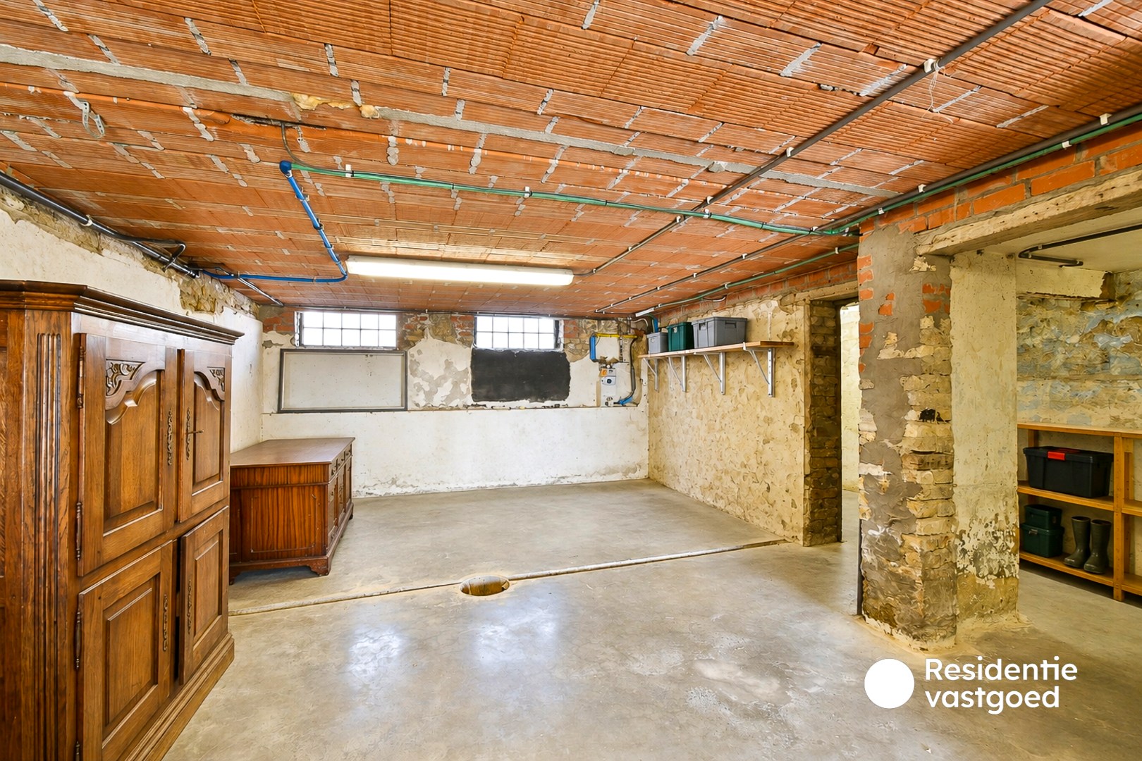 Ruime en instapklare villa met 4 slaapkamers, garage, tuin en 2 terrassen 