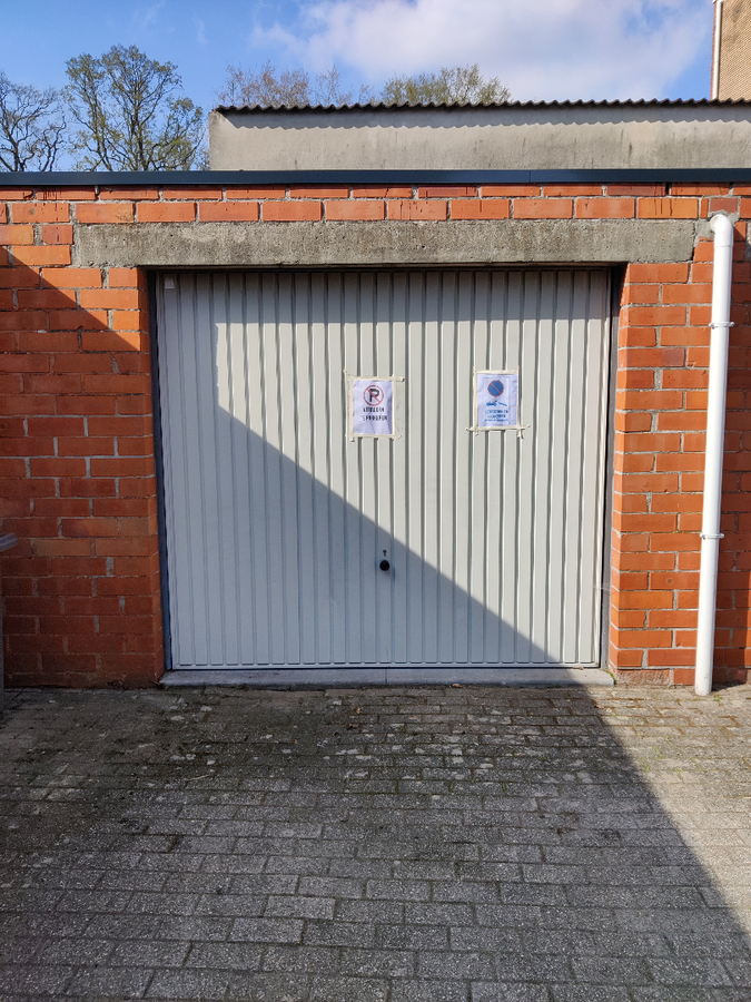 Verhuurd garage - Geel