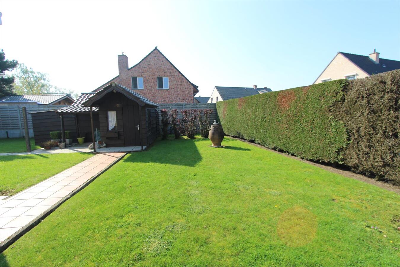 VERKOCHT IN UW BUURT ! 