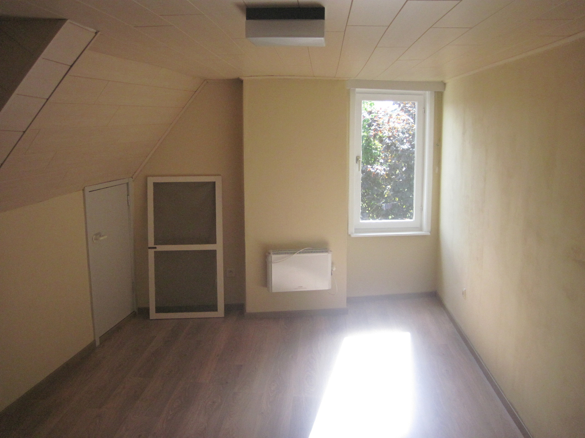 Praktische, goed onderhouden woning met tuin. 