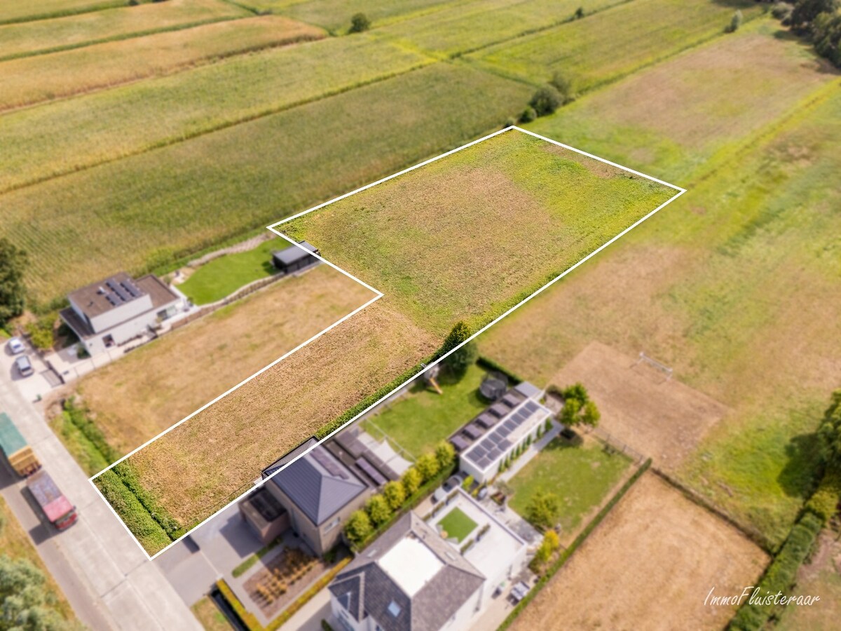 Terrain à bâtir situé au calme avec un pré attenant d'environ 4.850 m² à Lokeren 
