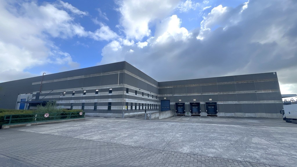 Logistiek magazijn te huur in bedrijvenpark Waregem-Zuid