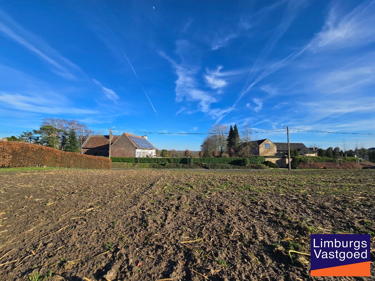 Bouwgrond voor open bebouwing, 12a, idyllisch gelegen in Gors-Op-Leeuw 