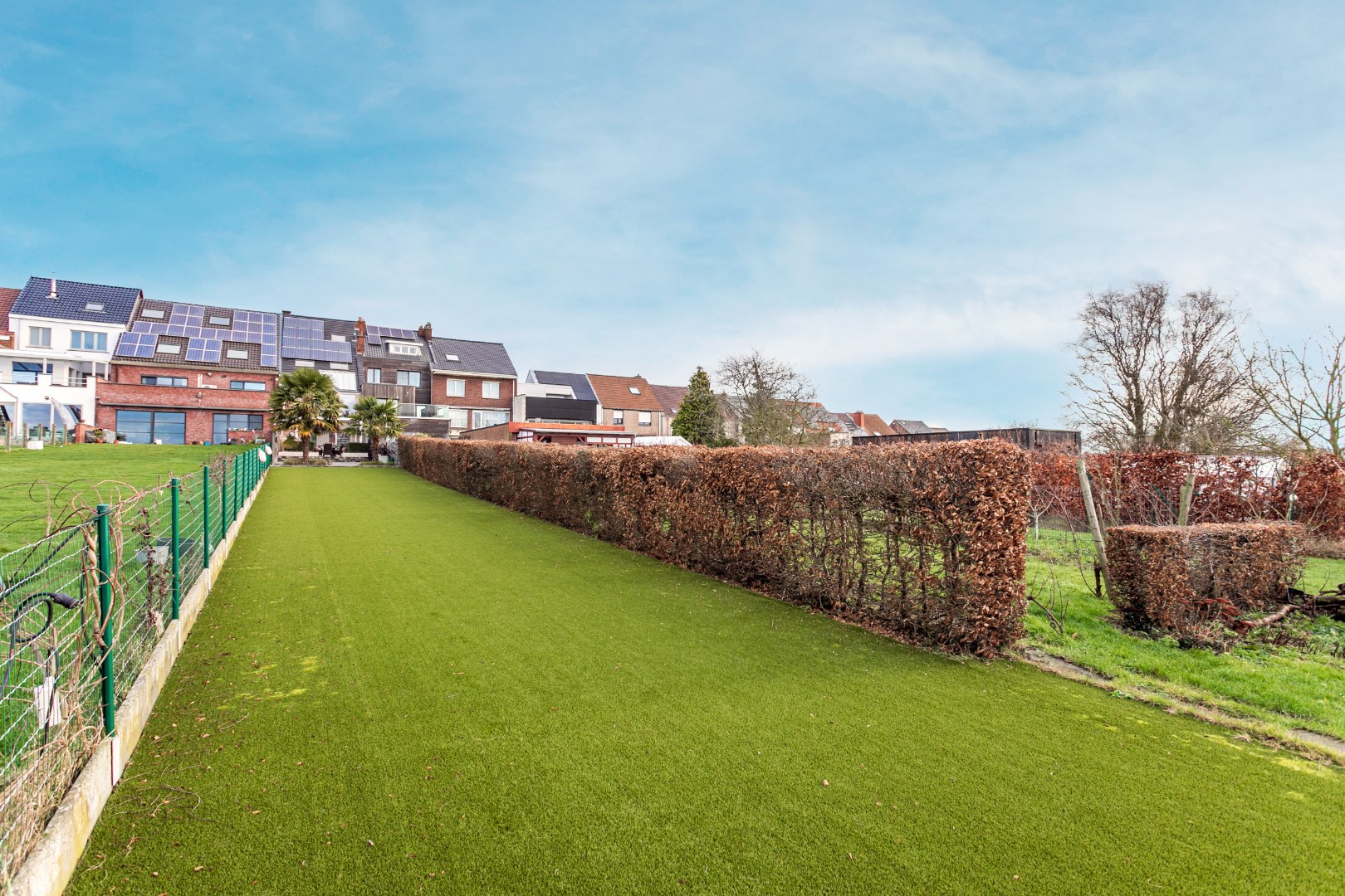 Bel-étage te koop met 3 slpks, terras en garage op +- 4,5are 