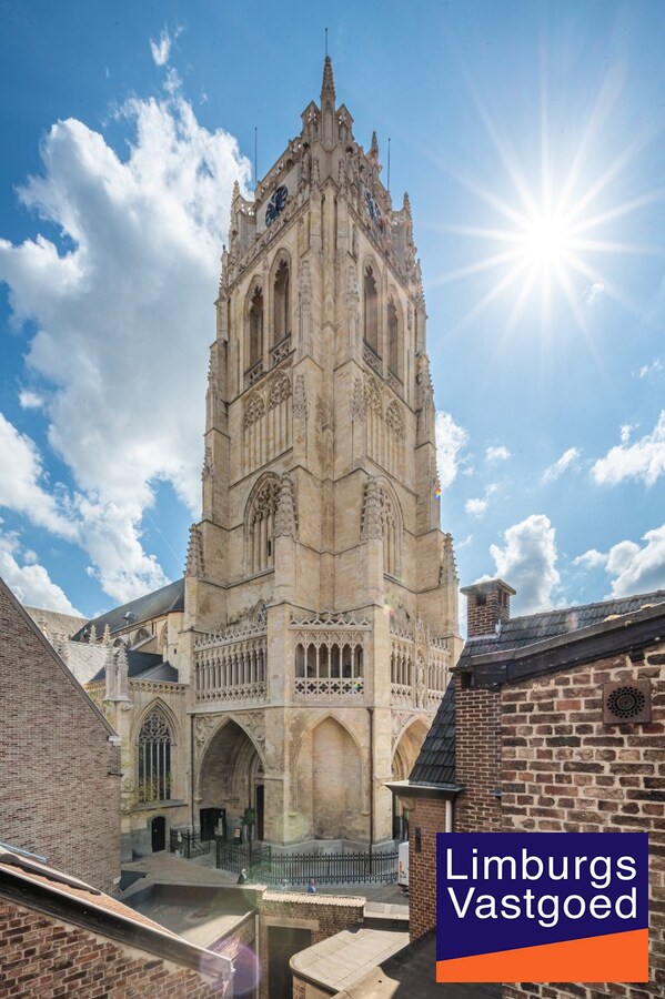 Handelshuis op commerciële topligging aan de Grote Markt 