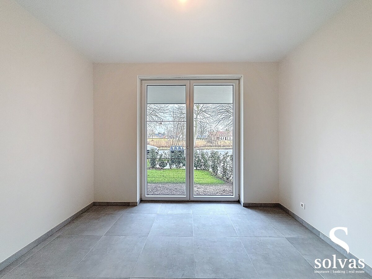 Stijlvol nieuwbouwappartement met uniek zicht op het water te Bellem 