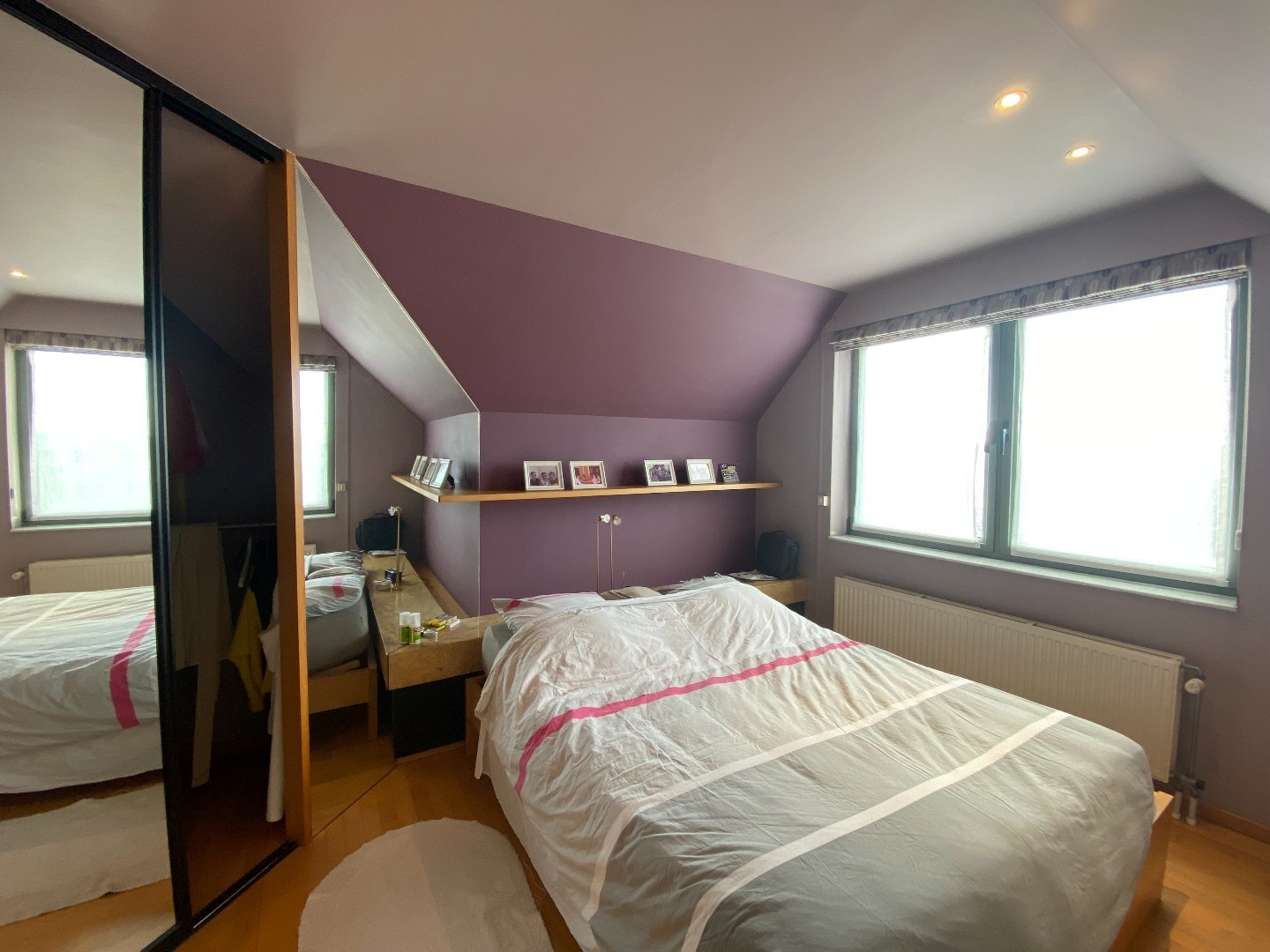 Multifunctioneel handelspand met luxueuze woonst op centrumligging in Sint-Eloois-Vijve! 