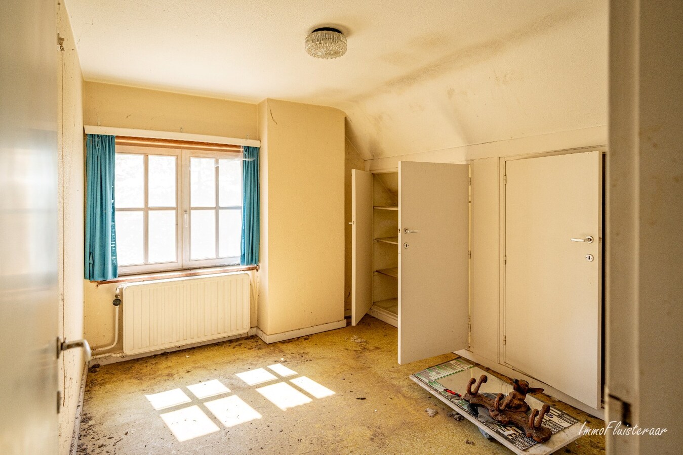 Uniek gelegen te renoveren woning met stalgebouw op ca. 10ha te Herk-de-Stad 