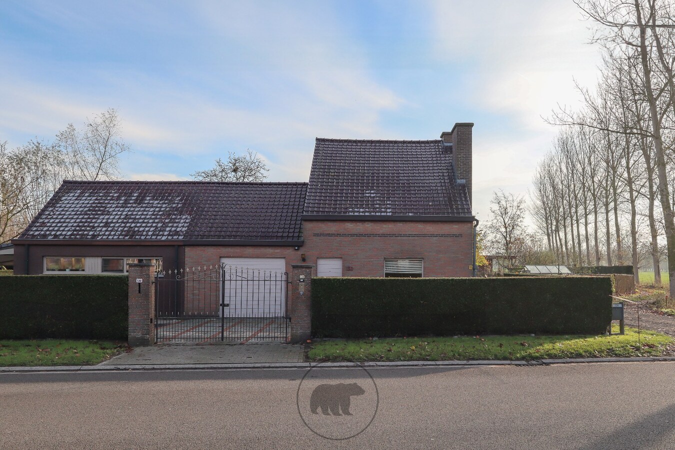 Landelijke woning met co-housing en professionele mogelijkheden. 