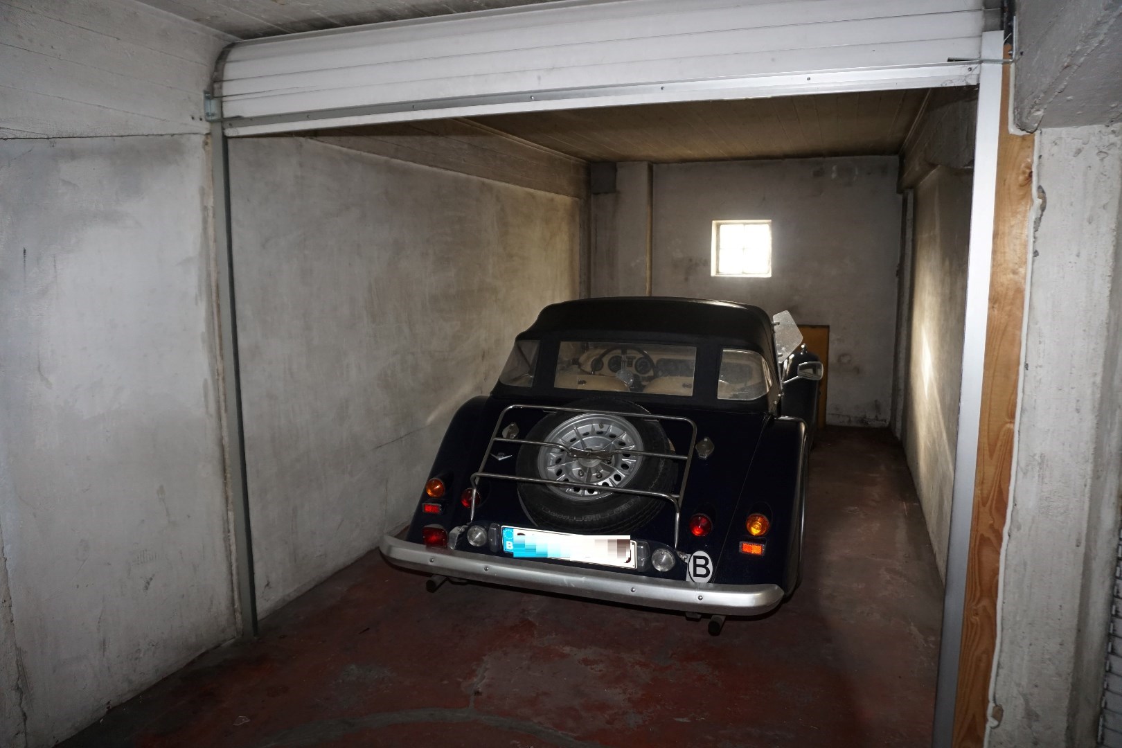 GARAGEBOX GELEGEN WITTENONNENSTRAAT 