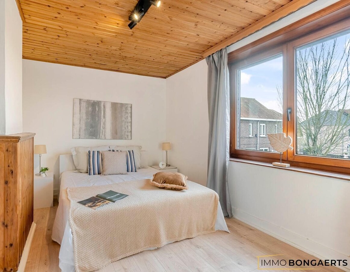 Instapklare gezinswoning met 3 slaapkamers, tuin en garage te Genk 