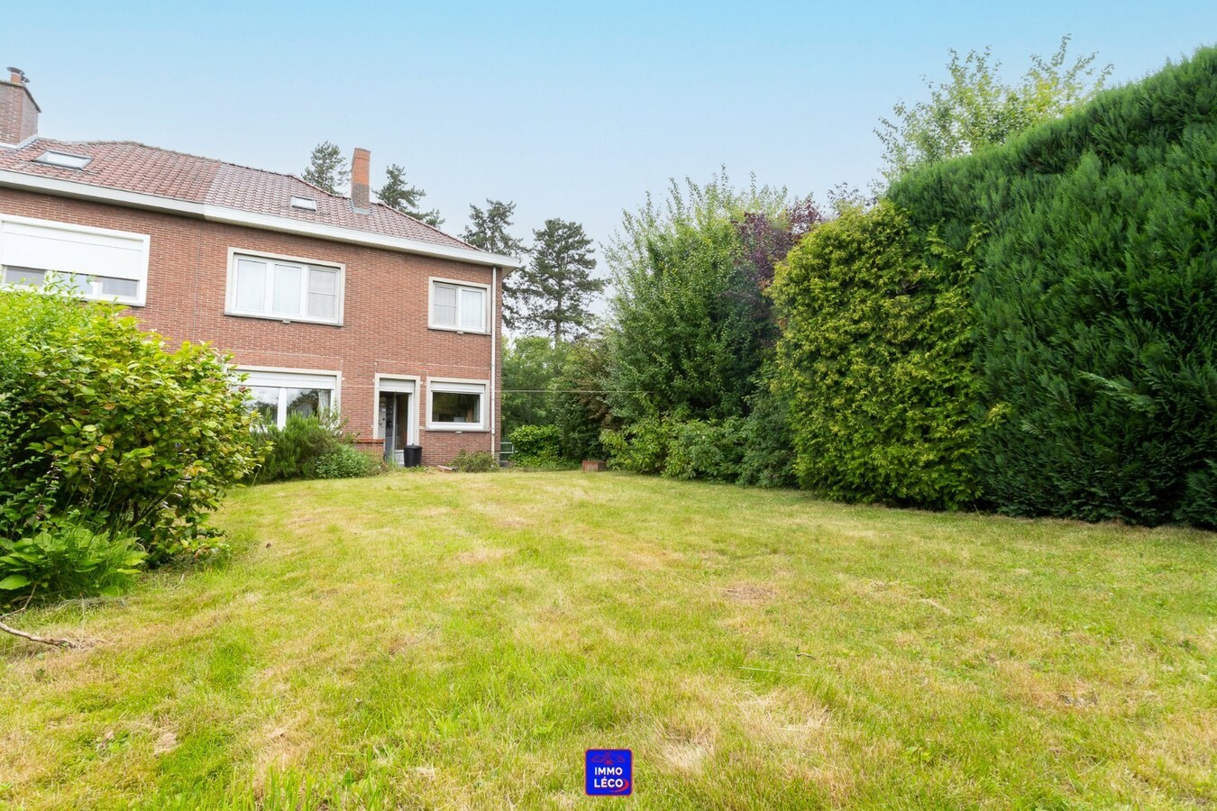 3 façades avec garage, jardin, excellent potentiel, secteur "La Coquinie" ! 