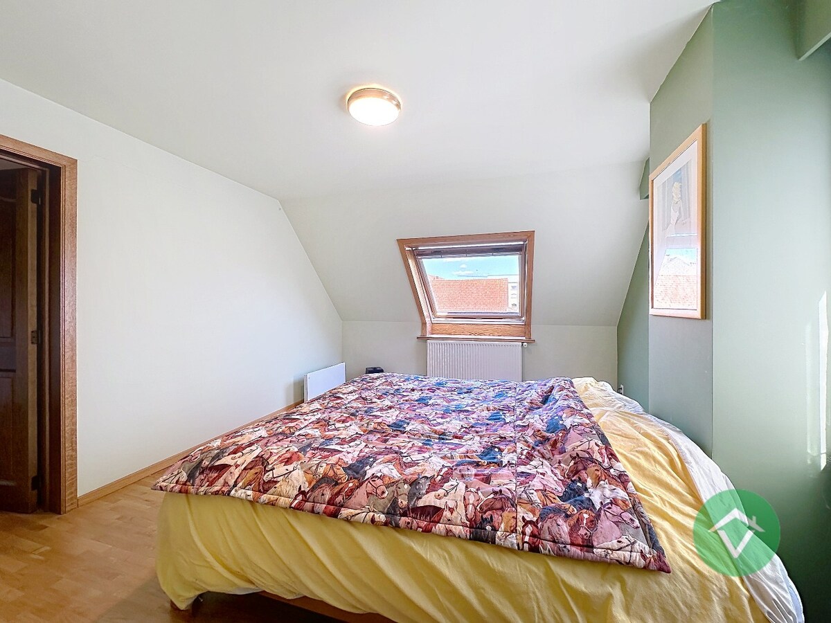 Ruime gezinswoning met dubbele garage in Koekelare 