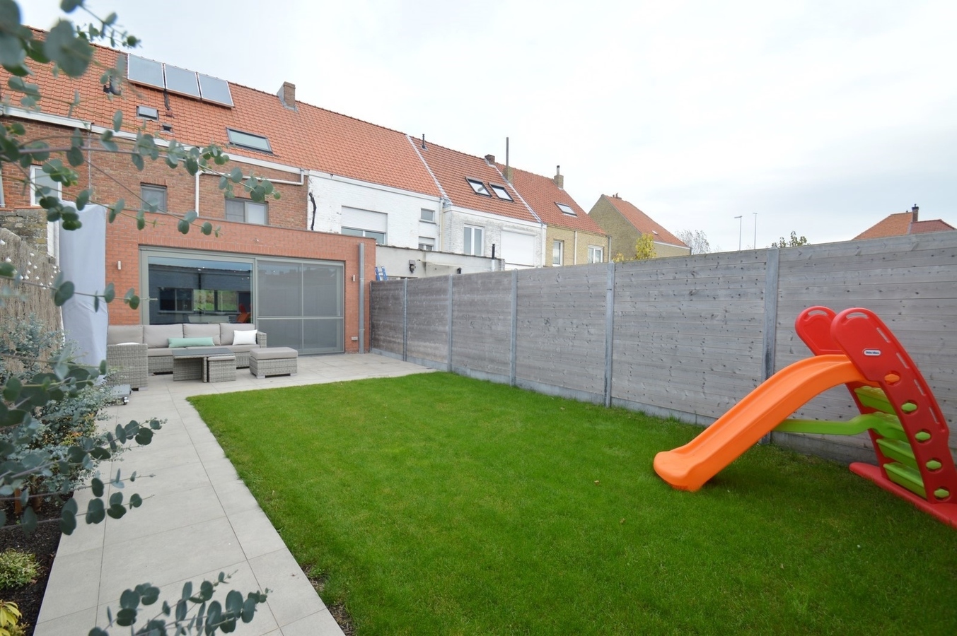 Knap gerenoveerde gezinswoning met tuin - Zeebrugge 