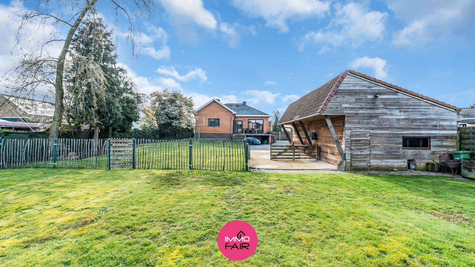 Instapklare bungalow met royale tuin op rustige topligging in Houthalen 