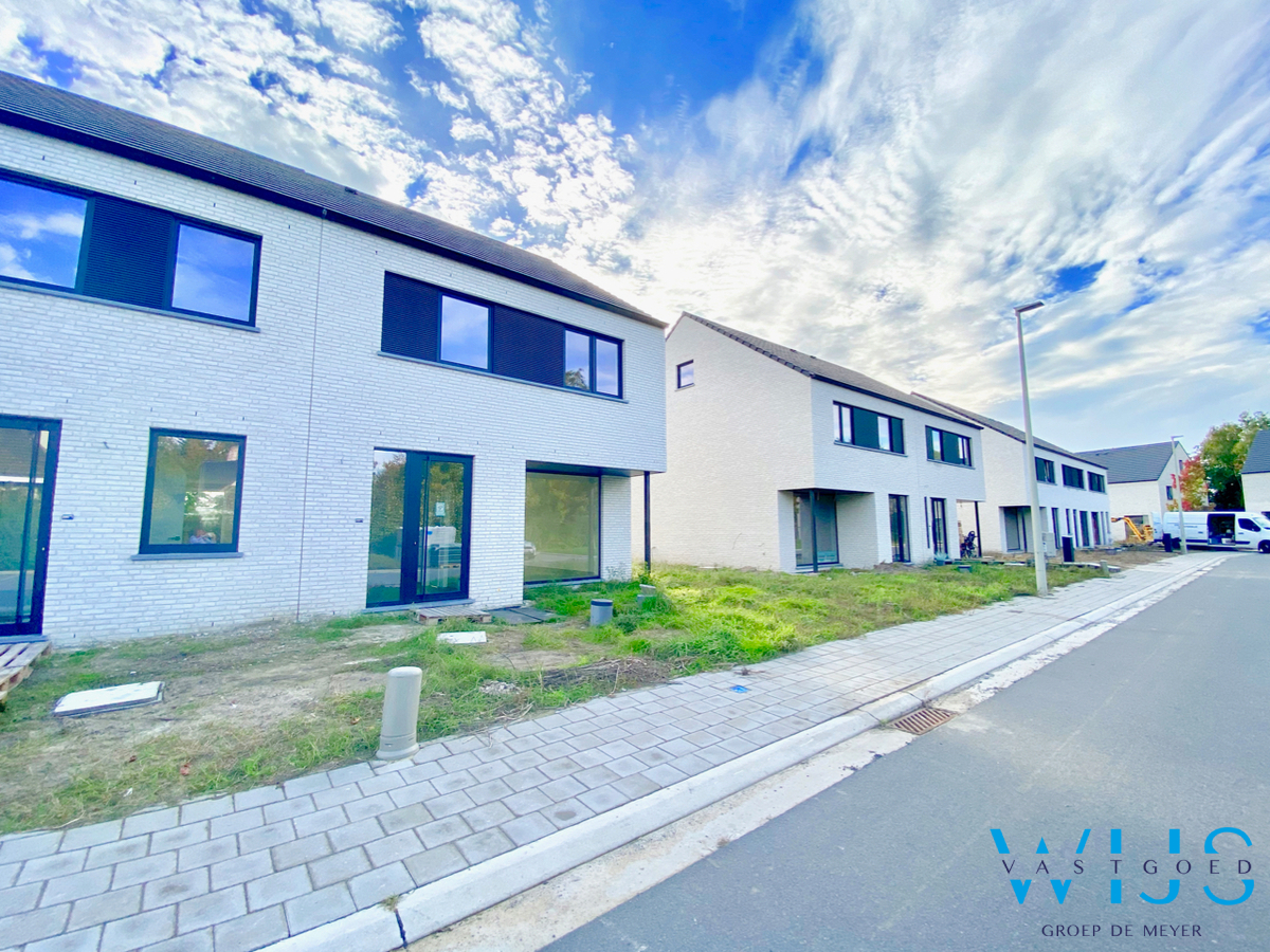 Tijdloze nieuwbouw met 4 slaapkamers te ERTVELDE ! 