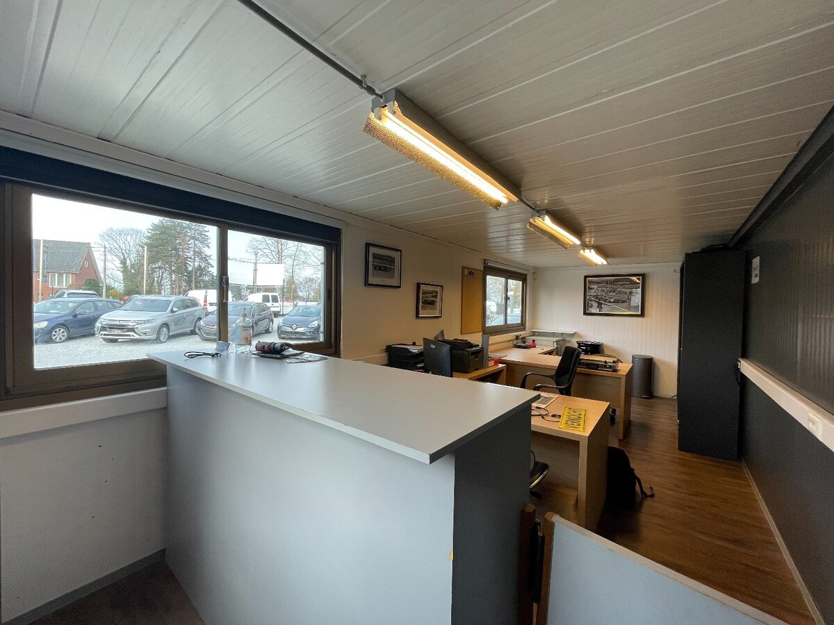 Uniek gelegen terrein (1000m²) op een uiterst centrale ligging te Roeselare 