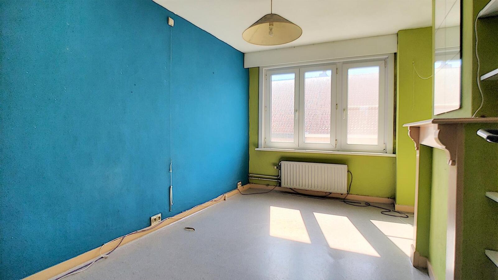 Te renoveren (handels)woning in het centrum - Heist 