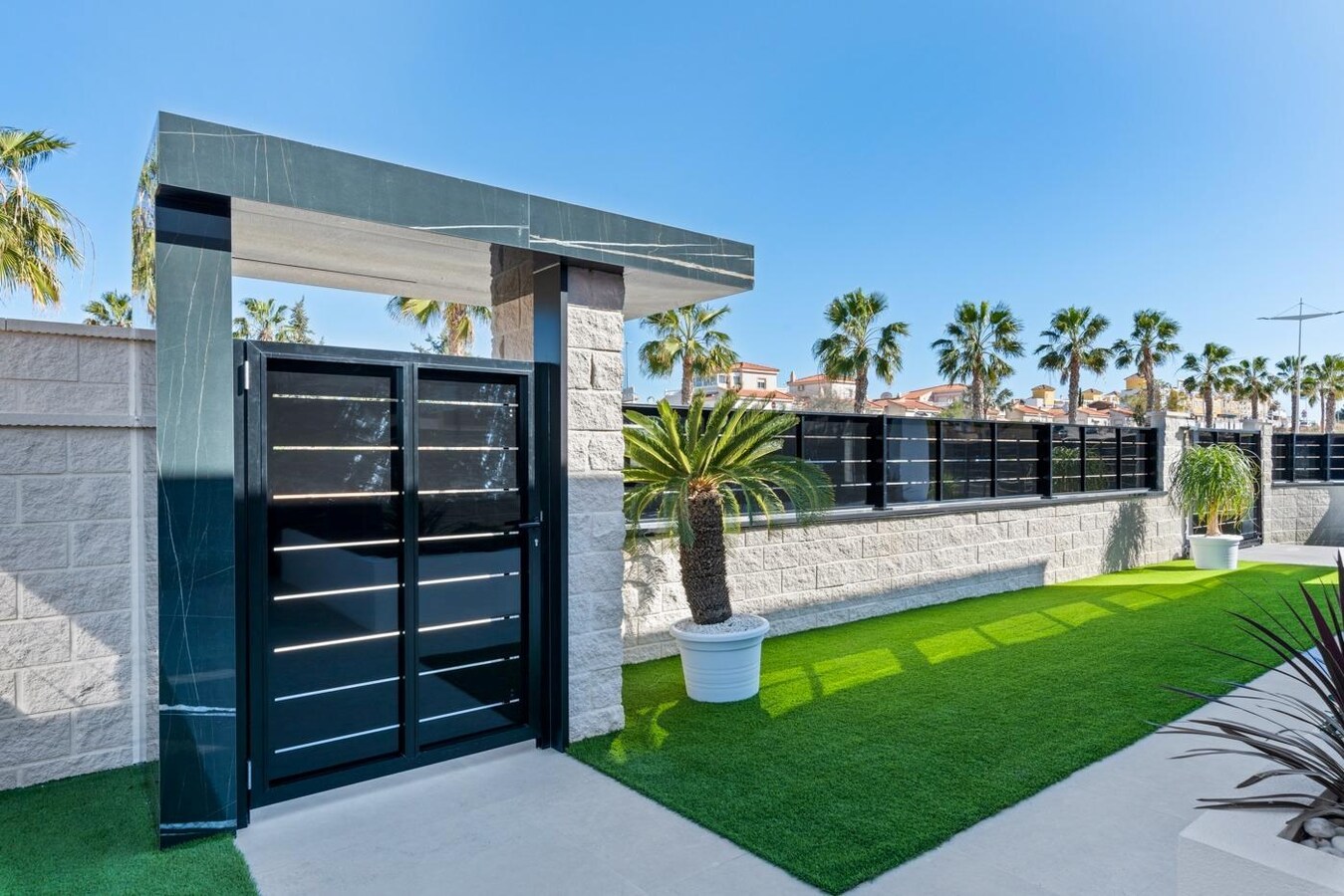 Villa gelegen in La Finca Golf Course 